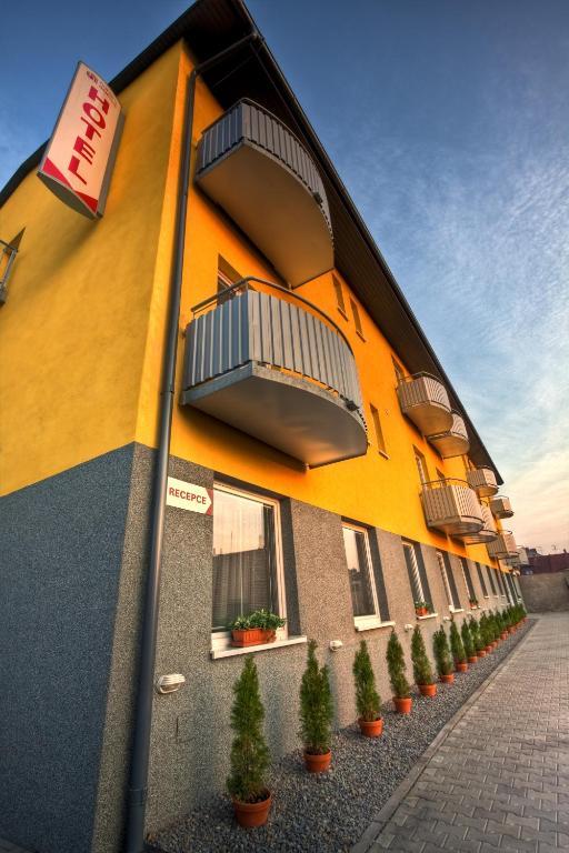 Hotel Albellus Бърно Екстериор снимка