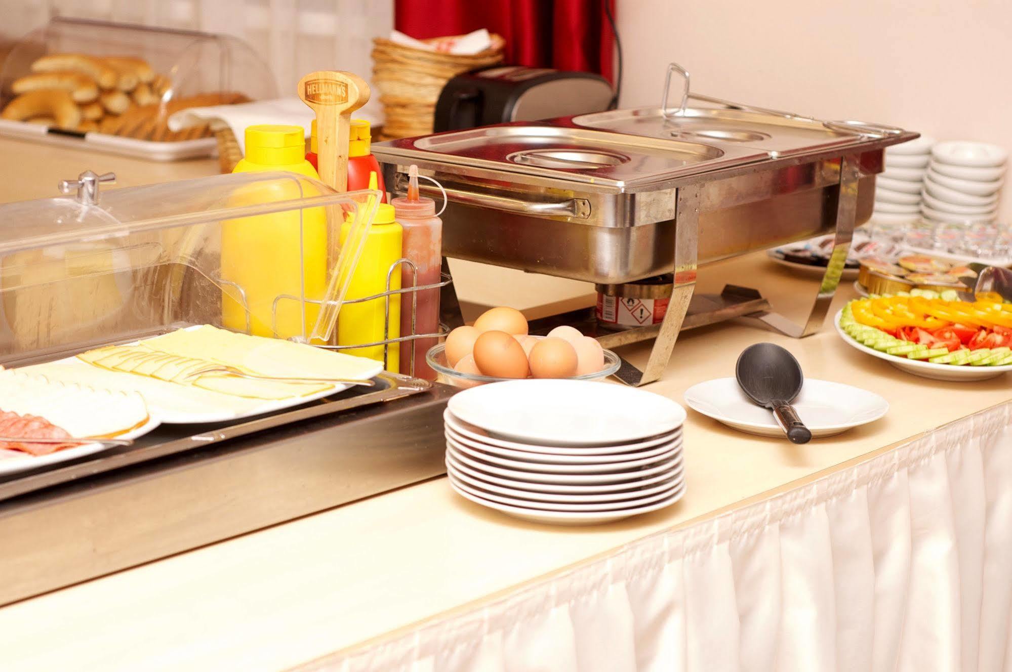 Hotel Albellus Бърно Екстериор снимка