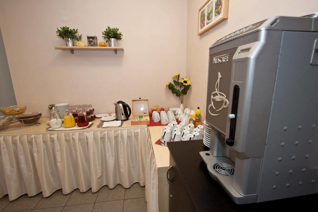 Hotel Albellus Бърно Екстериор снимка